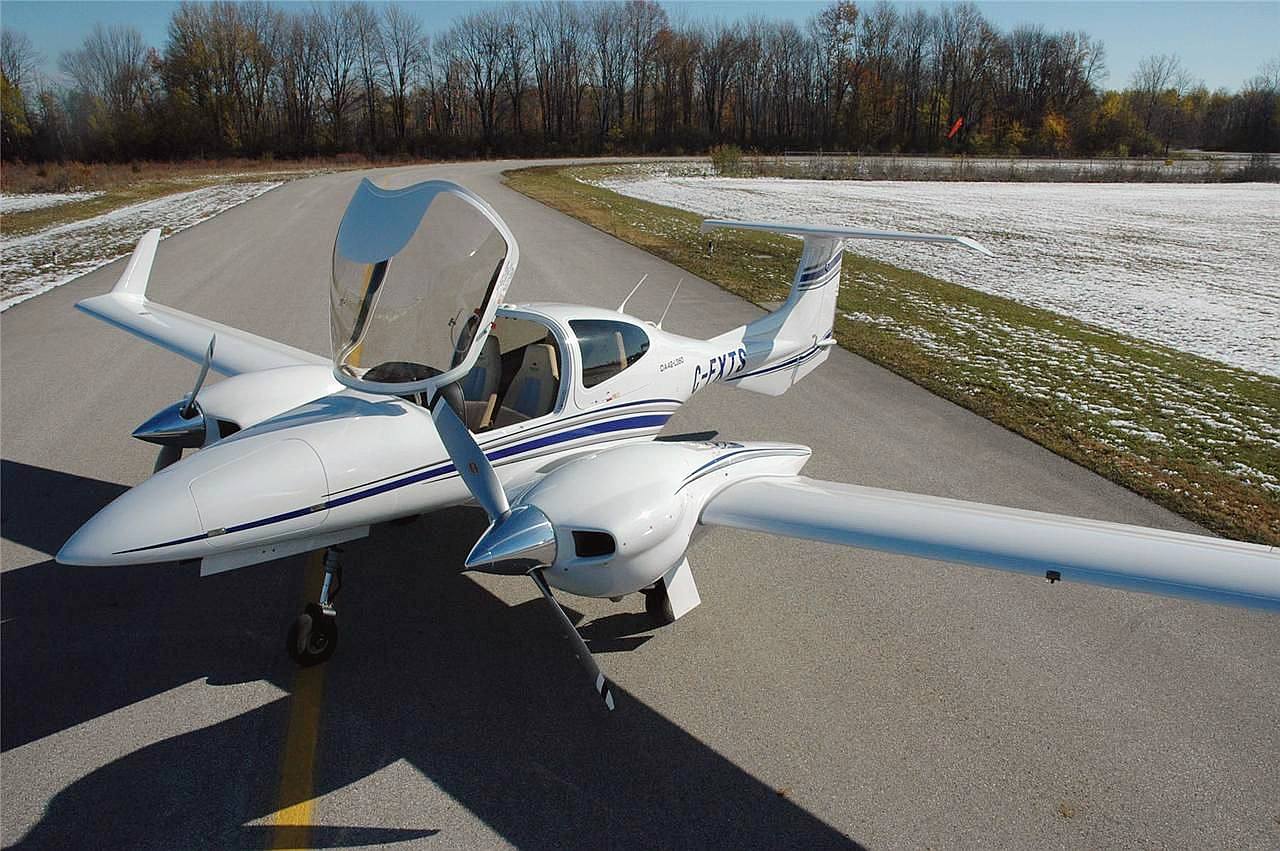 2011 DIAMOND DA42 L360 